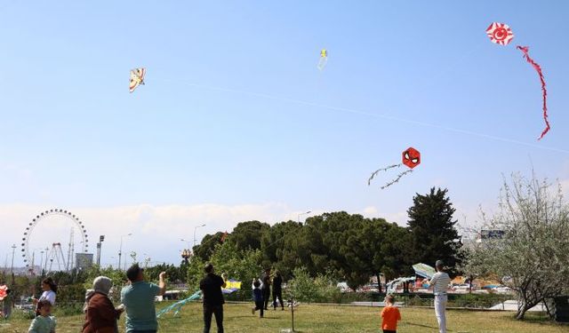 23 Nisan Çocuk ve Uçurtma Festivali renkli anlara sahne oldu