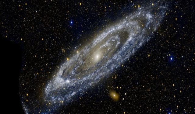 Samanyolu'nun 30 katı büyüklüğünde galaksi keşfedildi