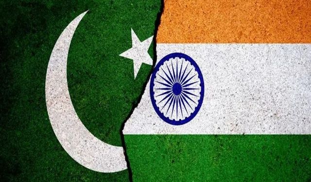 Pakistan ile Hindistan ateşkes ilan etti