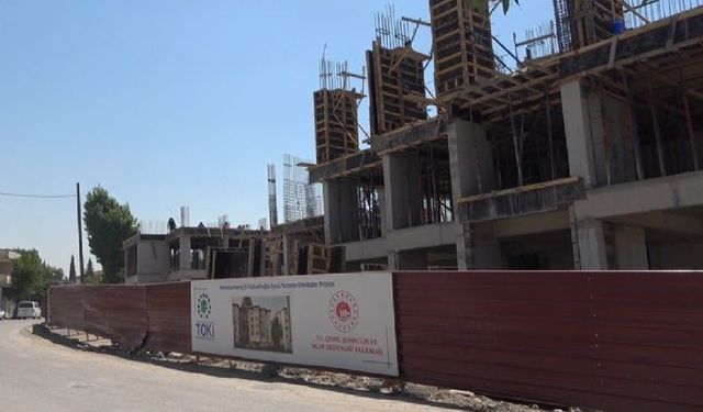 Kahramanmaraş'ın eski mahallelerinde deprem konutları yükseliyor