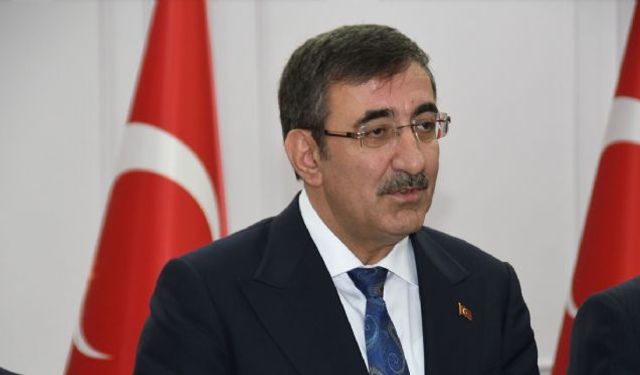 Cumhurbaşkanı Yardımcısı Yılmaz: "Pakistan ile Hindistan arasında ateşkes kararı alınması memnuniyet vericidir"