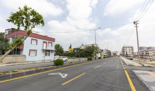 Tarsusun yoğun caddeleri modern ve güvenli yollara kavuştu