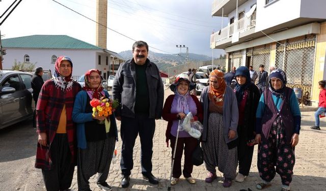 Toroslar Belediye Başkanı Yıldız Emekçi Kadınlar Gününü kutladı
