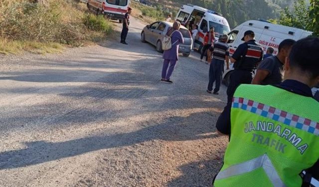 Çamlıyayla'da minibüs devrildi