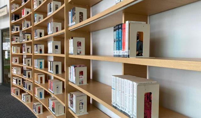 Kepezden Ceza İnfaz Kurumu kütüphanesine anlamlı bağış