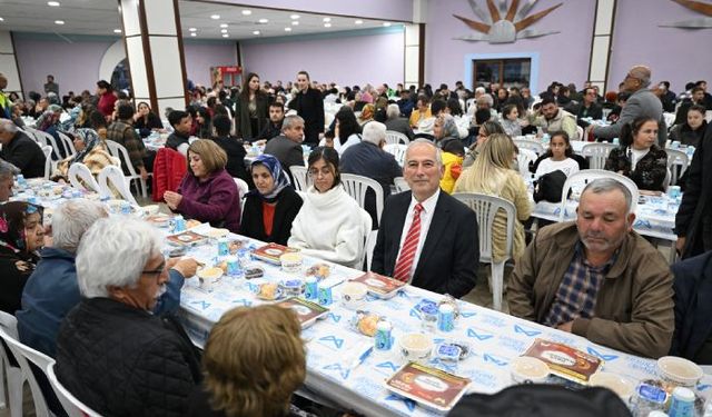 Anamurlular Büyükşehir'in Ramazan sofrasında buluştu