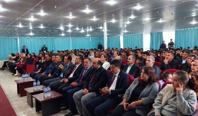 Bozyazı'da İstiklal Marşının kabulü kutlandı  