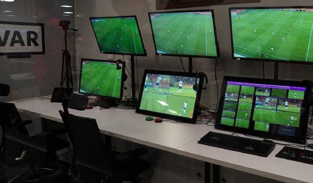 MHKdan yeni VAR kararı: Yerli hakemler de göreve dönüyor