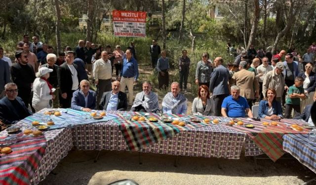 Mezitli'de "Birlik ve Dayanışma Sofrası"na yoğun katılım