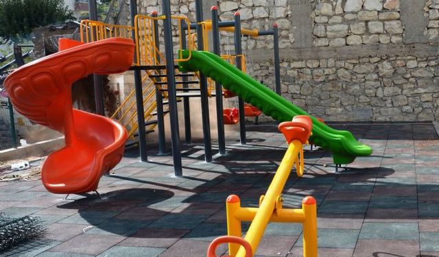 Gülnar belediyesi park sayısını çoğaltıyor