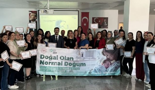 Mersinde ebeler için Normal Doğum ve Afet Hazırlığı eğitimi düzenlendi