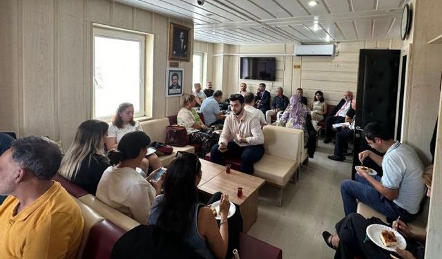 Özdemir'den Anamur Barosu'na ziyaret