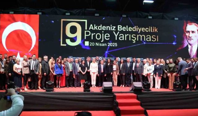 Belediyeciliğin kalbi Antalya'da attı
