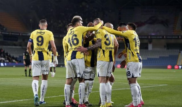 Fenerbahçe, deplasmanda üst üste 4. maçını kazandı