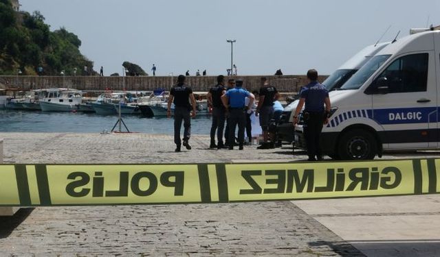 Antalya'da denizde bir kişinin cansız bedeni bulundu