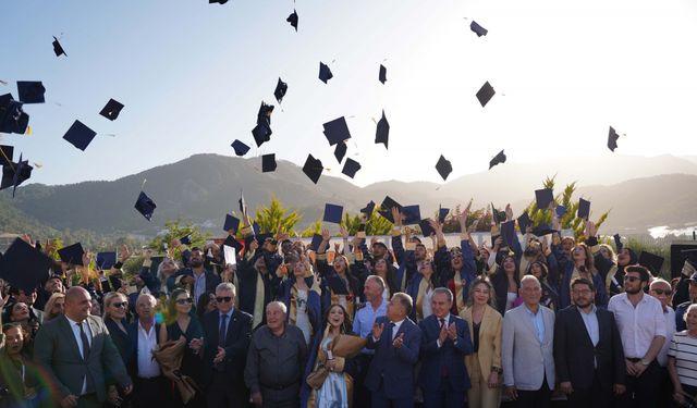Anamur MYO Mezunlarının Gururlu Kep Töreni