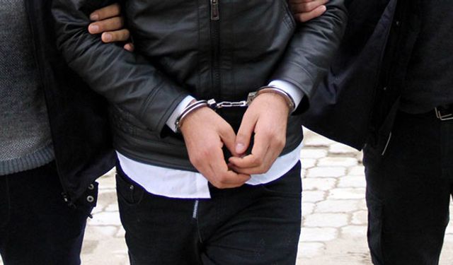 Anamur’da Silahla Araç Gasp Eden Şahıs Kovalamaca ile Yakalandı