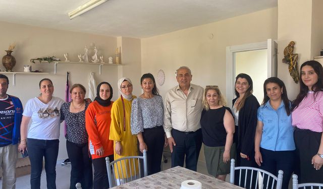 Mersin HEM Müdürü Durmaz, Adanalıoğlu’ndaki Kursiyerlere Ziyaret ve Destek