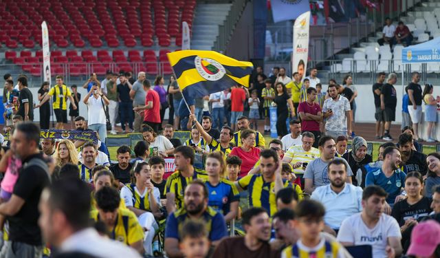 Tarsus’ta Dev Ekran Önünde EuroLeague Final Coşkusu