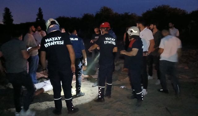 Hatay’da kontrolden çıkan araç devrildi, sürücü yaralandı