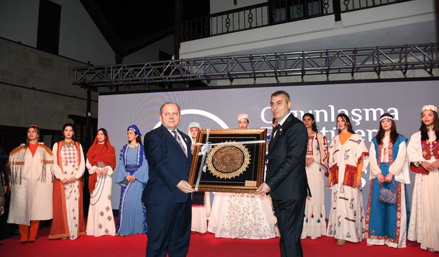 Yörük Kadını Mirası Mersin’de: "Ala Çuval" Yeniden Modern Sanatta