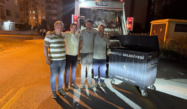 Mezitli Belediye Başkanı Tuncer, Gece Vardiyasındaki İşçilerle Bir Araya Geldi