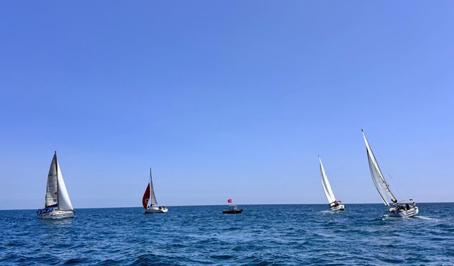 Mersin’de Deniz ve Müzik Dolu Yaz Şenliği Coşkusu