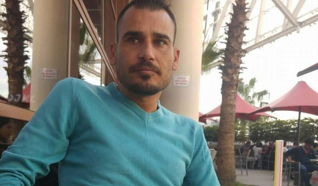 Tarsus'ta Otomobil ve Hafif Ticari Araç Çarpıştı: 1 Ölü, 6 Yaralı