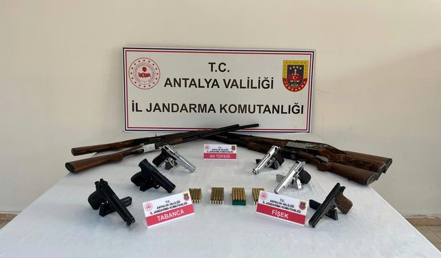 Antalya'da Kaçak Silah Operasyonu: 6 Gözaltı