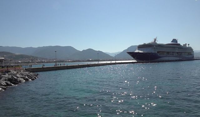 Alanya’ya İngiliz Turist Akını: Kruvaziyer Limana Yanaştı