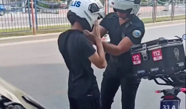 Mersin’de Polis Ekipleri, LGS Sabahı Öğrencilerin Yanında Oldular