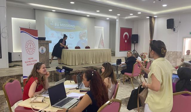 Silifke’de Öğretmenler Yazma Atölyesinde Buluştu