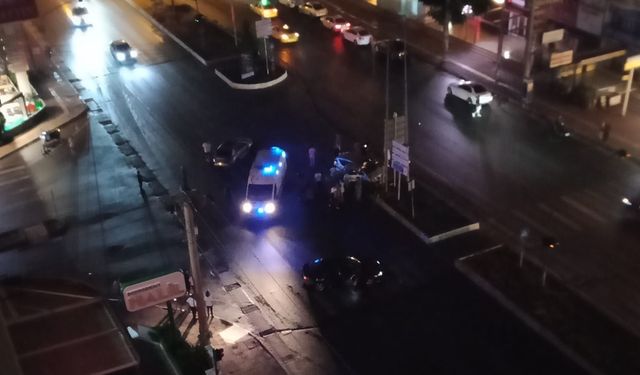 Mezitli Kuyuluk Kavşağı’nda Trafik Kazası