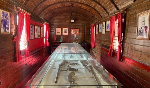 Mersin Tarsus'ta Atatürk Treni Müzesi Ziyaretçilerini Ağırlıyor