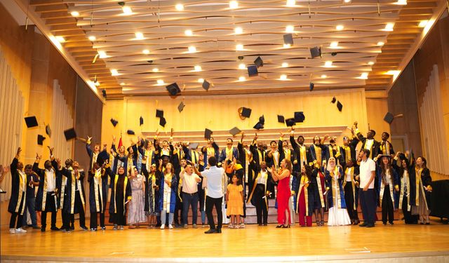 Mersin'de TUAM Mezuniyet Töreni Coşkuyla Gerçekleşti