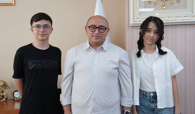 Mersin'de LGS’de 500 Tam Puanla Türkiye Birinciliği
