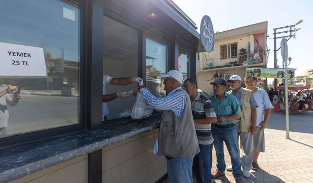 Tarsus’ta iki yeni mahalleye daha sıcak yemek