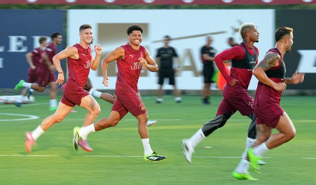 Galatasaray Sezon Hazırlıkları Hız Kesmiyor