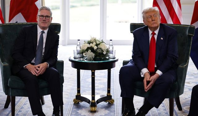 Trump ve Starmer İskoçya’da Buluştu: Gündem Göç, Gazze ve Küresel Krizler