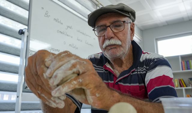 Tarsus Belediyesi’nden Yaşlılara Özel Seramik Atölyesi