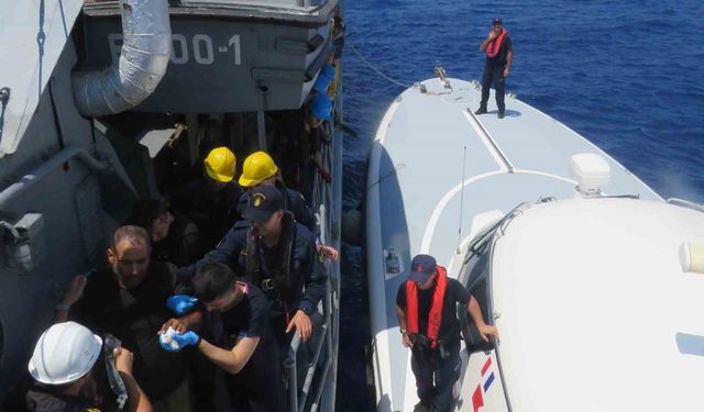 TCG Bozcaada’dan Mavi Vatan’da Hayat Kurtaran Müdahale