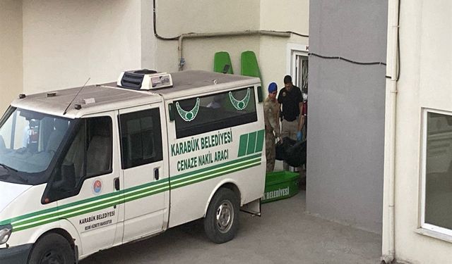Boşanma Aşamasındaki Çift Evde Ölü Bulundu