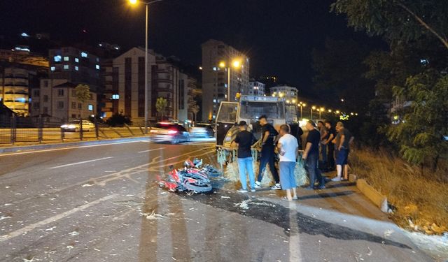Motosiklet Traktöre Çarptı: Sürücü Hayatını Kaybetti