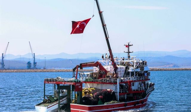 Kemerli Balıkçılar “Vira Bismillah” Dedi: Av Sezonu Dualarla Açıldı