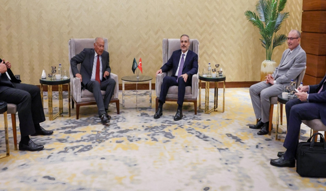 Bakan Hakan Fidan, Arap Ligi Genel Sekreteri Ahmed Aboul Gheit ile Görüştü