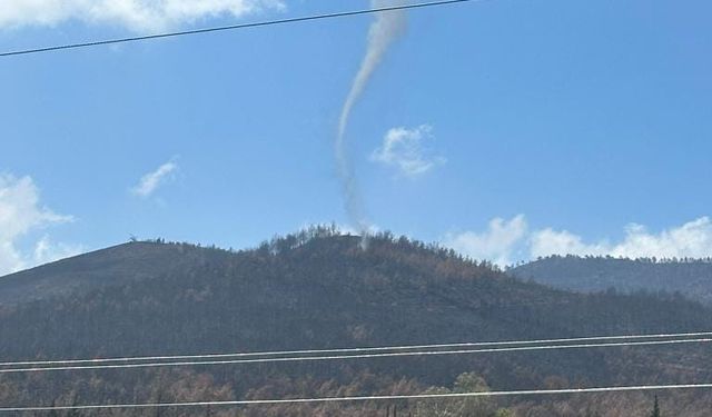 Hatay’da Yanan Ormanda Hortum Oluştu