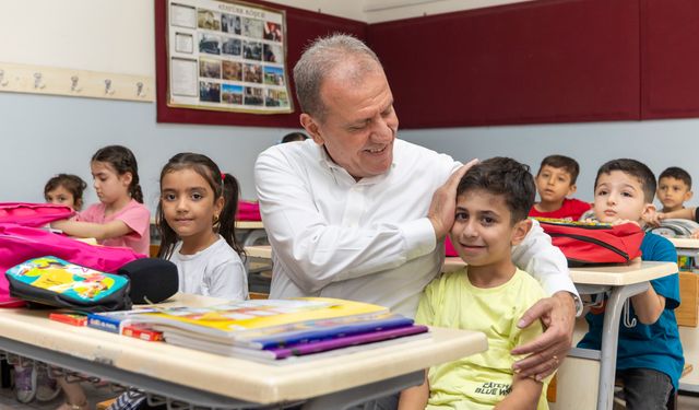 İlk Çantam Projesi İle 18 Bin Öğrenciye Kırtasiye Seti