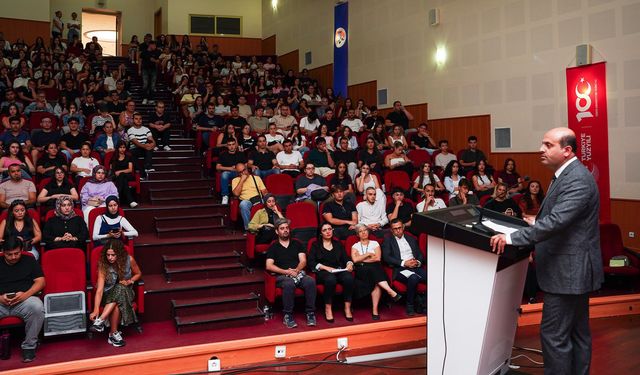 MEÜ'de Yeni Öğrencilere Oryantasyon Programı