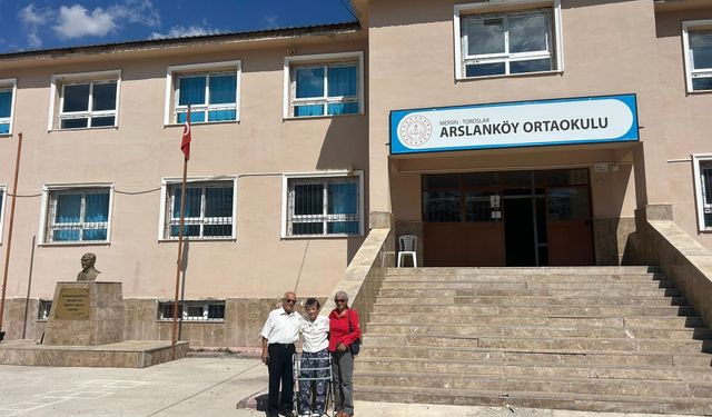 Gelin geldiği köye kütüphane yaptırdı: Öğrenciler elini öpmek için sıraya girdi