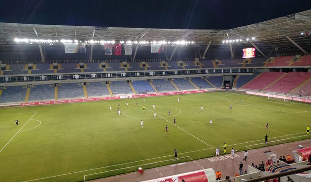 Yeni Mersin İdmanyurdu Direndi Ama Olmadı